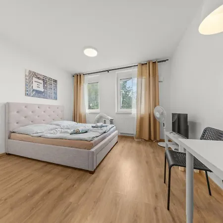 Ac 1 Apartment, Hraničná 36 Apartamento