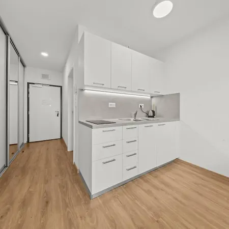 Ac 1 Apartment, Hraničná 36